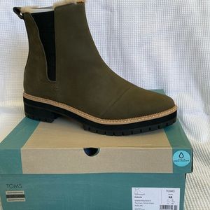 TOMS Dakota olive green chelsea boots size 12